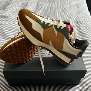 New Balance 327, Size 10, Green/Cream/Brown/White/Red Tag/Gum sole